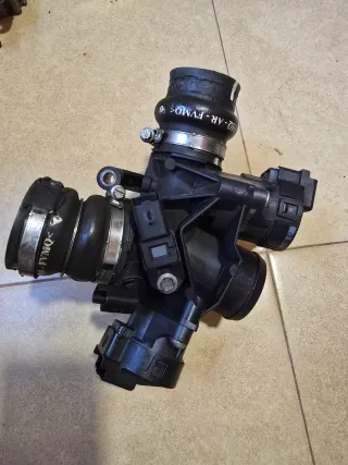 Caja Mariposa Peugeot 407 1.6 HDI