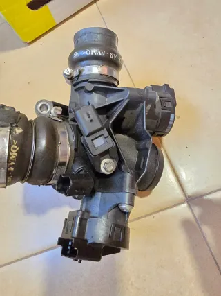 Caja Mariposa Peugeot 407 1.6 HDI