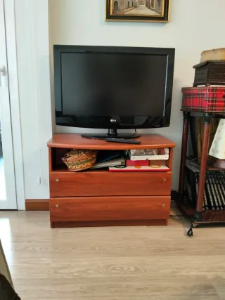 Mesa de TV de madera