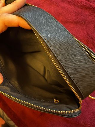 Bolso negro cuadrado