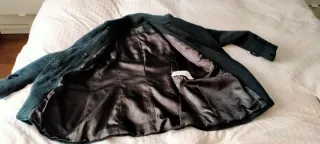 Abrigo Stradivarius Talla S Negro