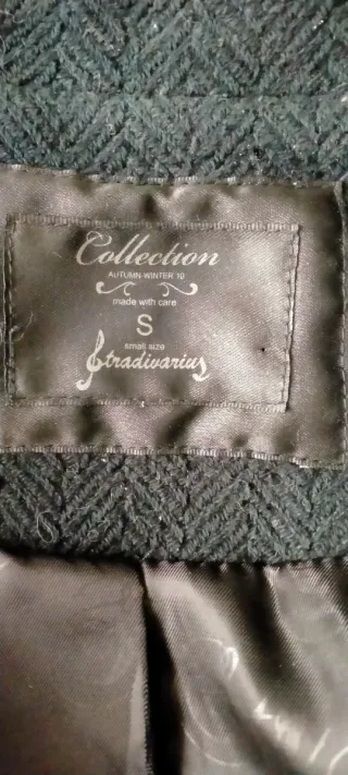 Abrigo Stradivarius Talla S Negro