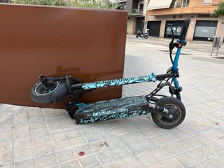 Patinete Eléctrico Modificado Red Bull