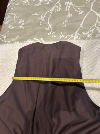 Chaleco de piel marrón