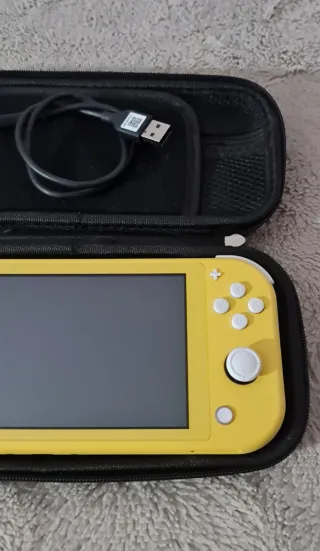 Nintendo Switch Lite. Nueva