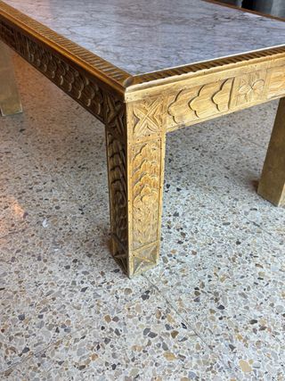 Mesa de centro de mármol y madera