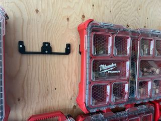 MILWAUKEE Packout-- 4 Soportes para colgar maletin