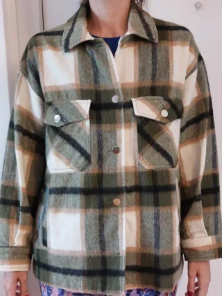 Chaqueta Zara cuadros verde y beige