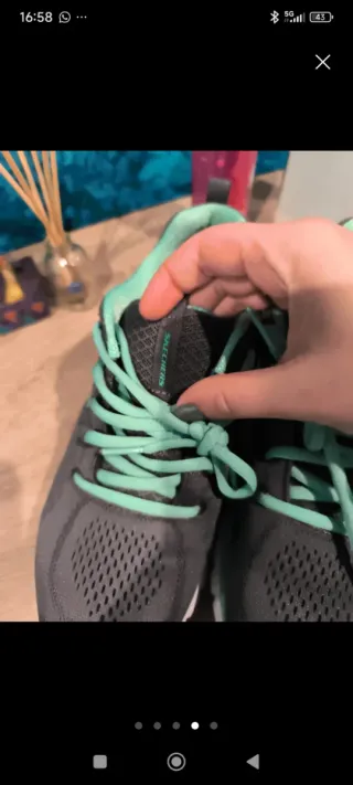 Zapatillas Skechers Gris y Verde