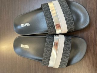 Ciabatte Michael Kors nere e argentate