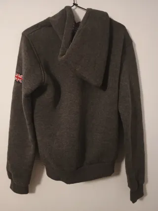 Sudadera gris con bandera niño