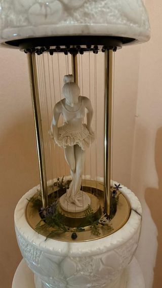 Figura bailarina clásica mármol