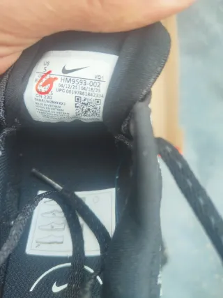 Zapatillas Nike Negras y Grises