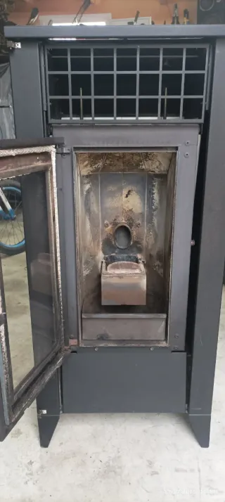 Chimenea de pellets Olímpia