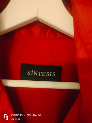 Abrigo Seda Rojo. Totalmente forrado.