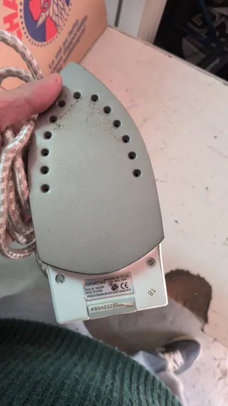 Ferro da viaggio Amstrad da 20cm