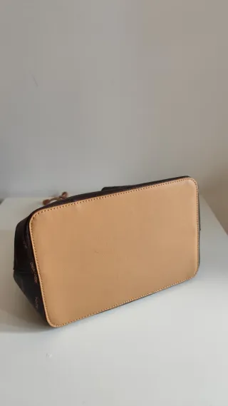 Bolso y cartera VALENTINO