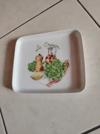 Piatto in ceramica decorato