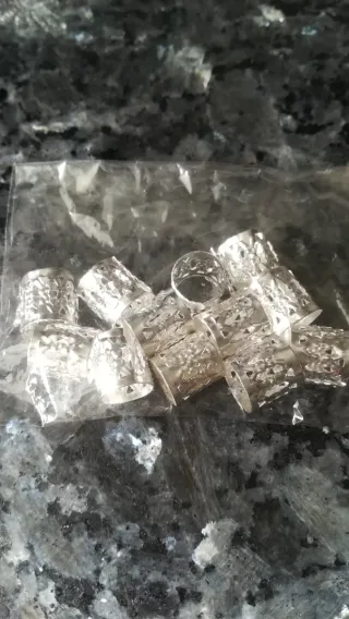 Accessori per trecce: gioielli e decorazioni per capelli