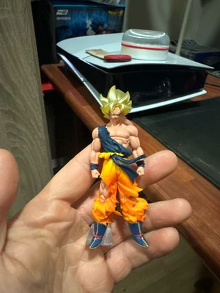 Goku Gashapon Figura