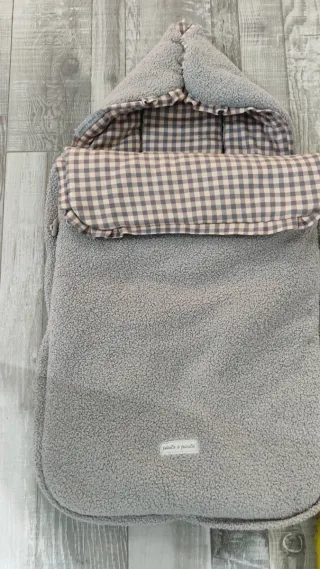 Sacco per fasciatoio invernale grigio a quadri