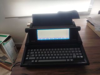 Máquina escribir procesadora textos Olivetti