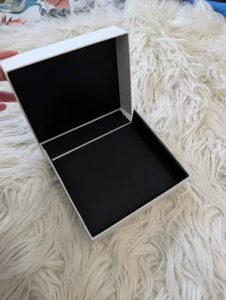 Caja Tarjetero Loewe Blanca