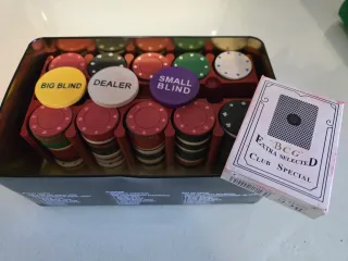 Set de póker con tapete y fichas