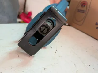 Seghetto gattuccio stile Makita a batteria