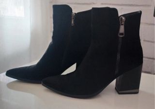 Botines de piel negros