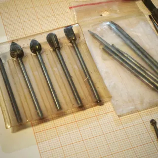 Smerigliatrice pneumatica e frese