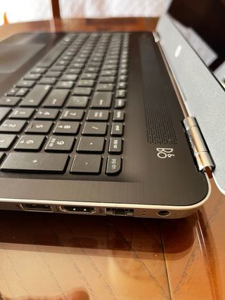 HP i7-7gen SSD RAM 12GB Garantía Impecable