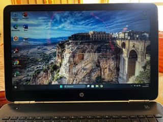 HP i7-7gen SSD RAM 12GB Garantía Impecable