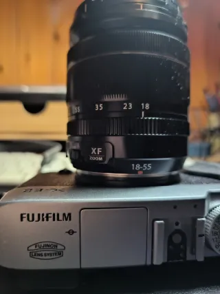 Fujifilm X-E2 + Obiettivo 18-55mm F2.8-4