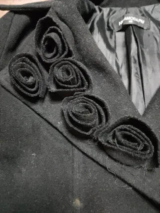 Elegante Cappotto Nero Doppiopetto 35% Lana