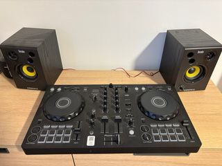 Pioneer DDJ-FLX4 + Hercules DJ Monitor 32 in vendita