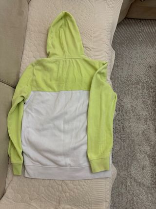 Felpa con cappuccio verde e bianca