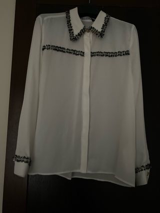 Camisa blanca Zara mujer con detalles