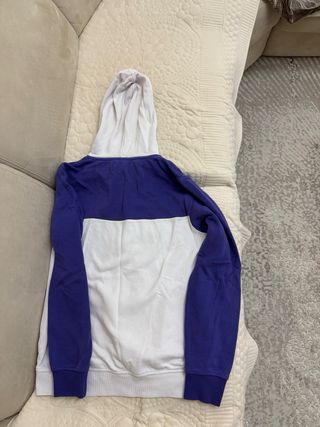 Felpa con cappuccio viola e bianca