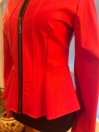 Giacca ecopelle rossa zip volan