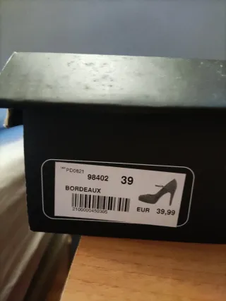 Zapatos de tacón burdeos talla 39