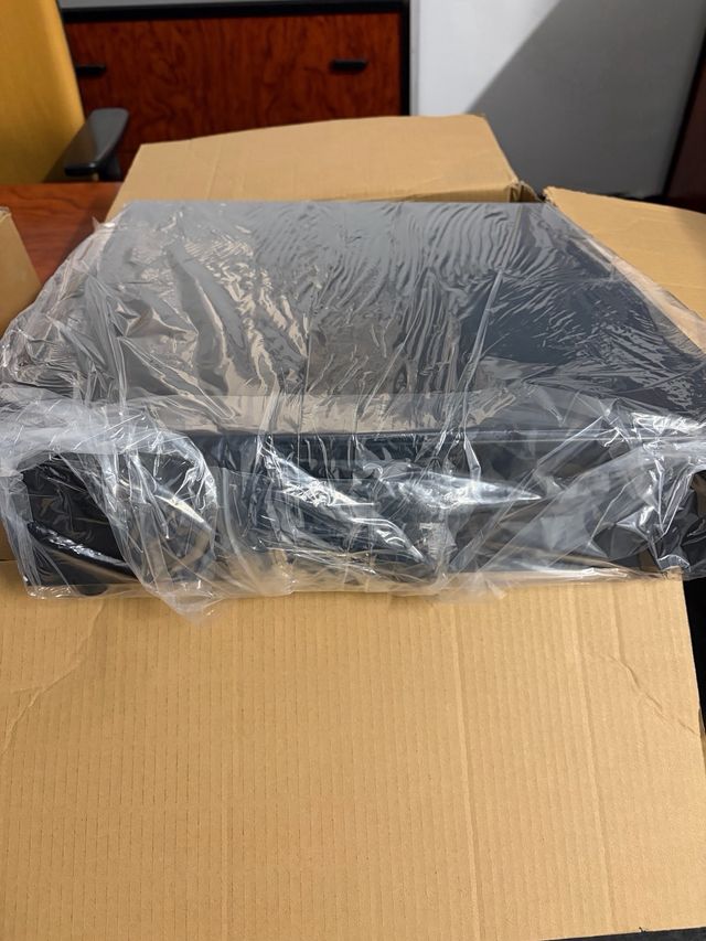 Cajón de billetes negro