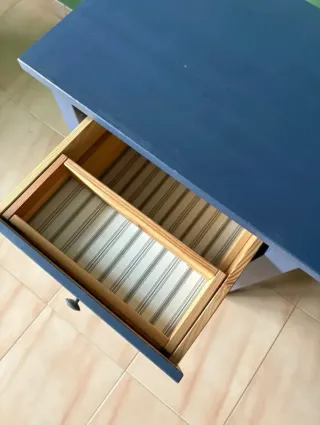 Mesita de noche IKEA HEMNES azul