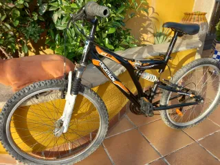 BICICLETA DECATHLON 24"
