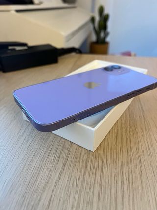 iPhone 12 Viola