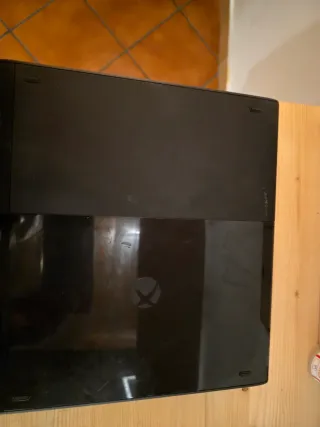 Xbox 360 Nera + 2 Controller + Giochi