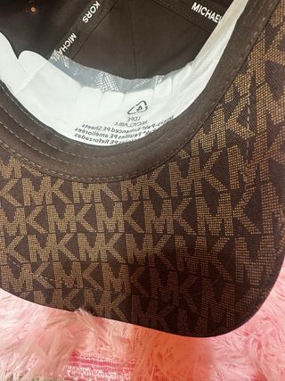 Gorra Michael Kors Marrón y Dorada