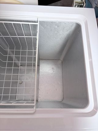 Congelatore verticale bianco