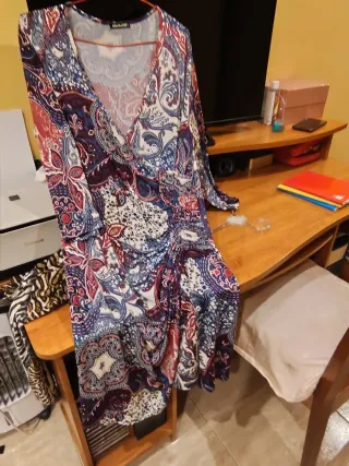 Vestido estampado cruzado