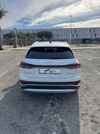 AUDI Q4 S line 40 e-tron Noviembre 2023